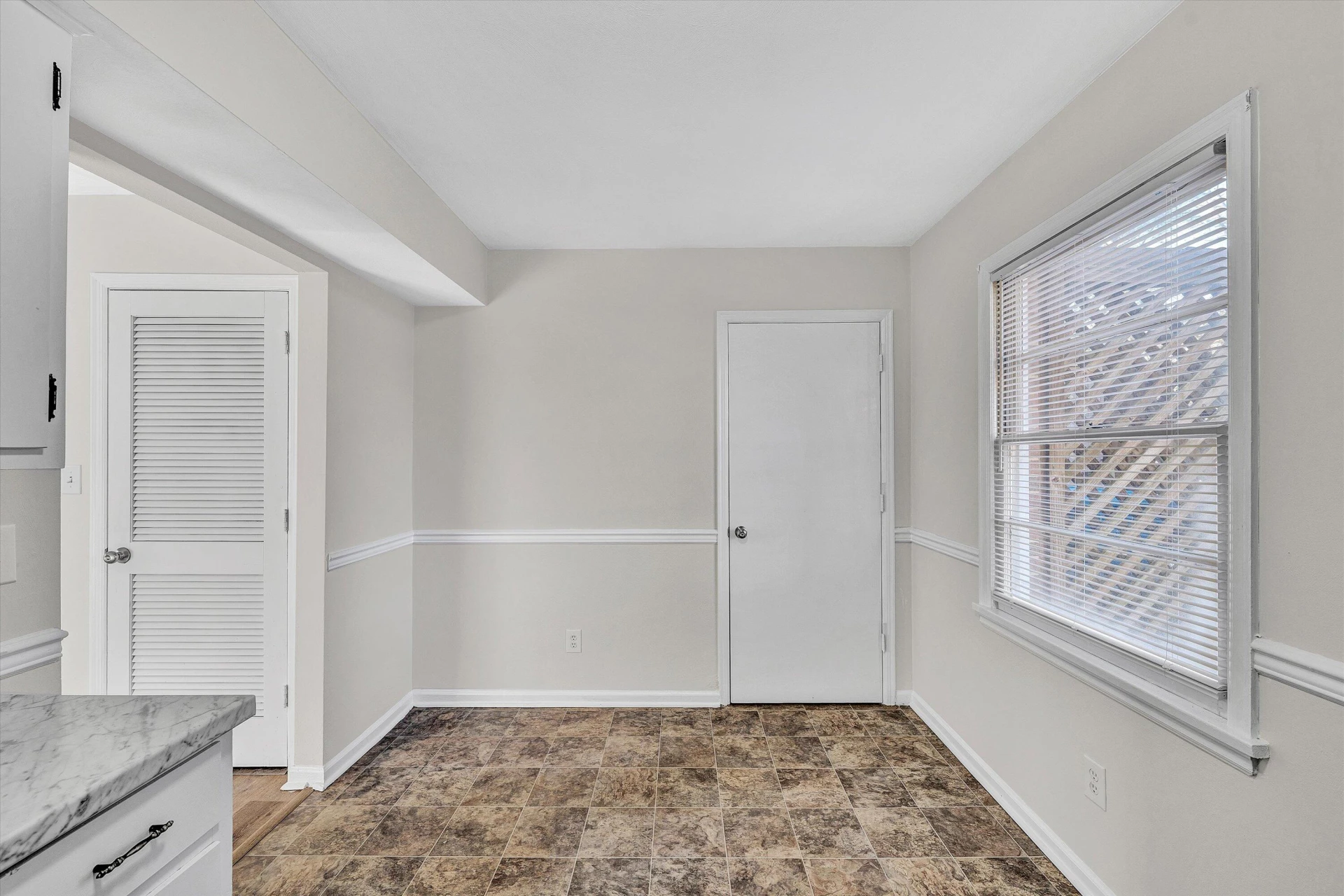 4524 Ohio ST NE #& 4528 - Photo 16