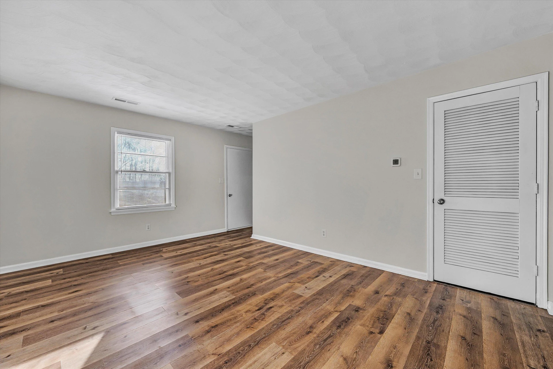 4524 Ohio ST NE #& 4528 - Photo 11