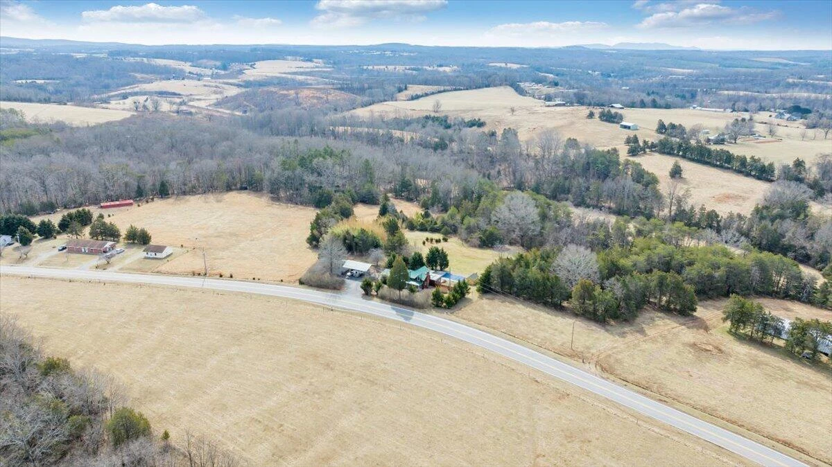 4007 Falling Creek RD - Photo 108