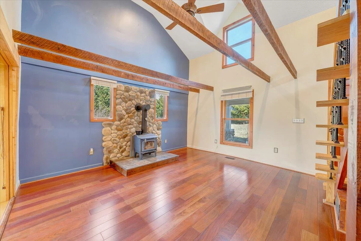 4007 Falling Creek RD - Photo 18