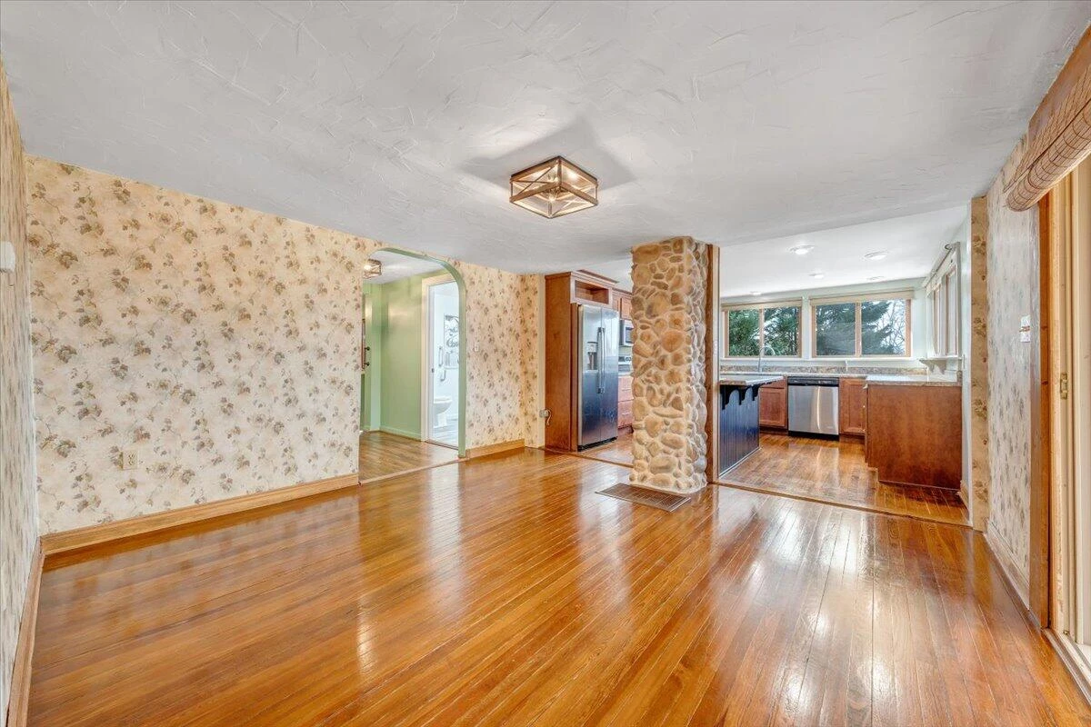4007 Falling Creek RD - Photo 19