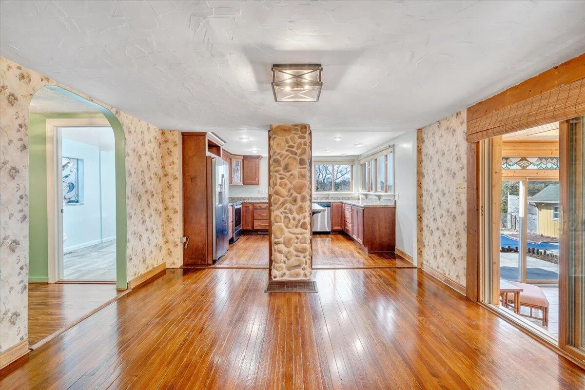 4007 Falling Creek RD - Photo 20