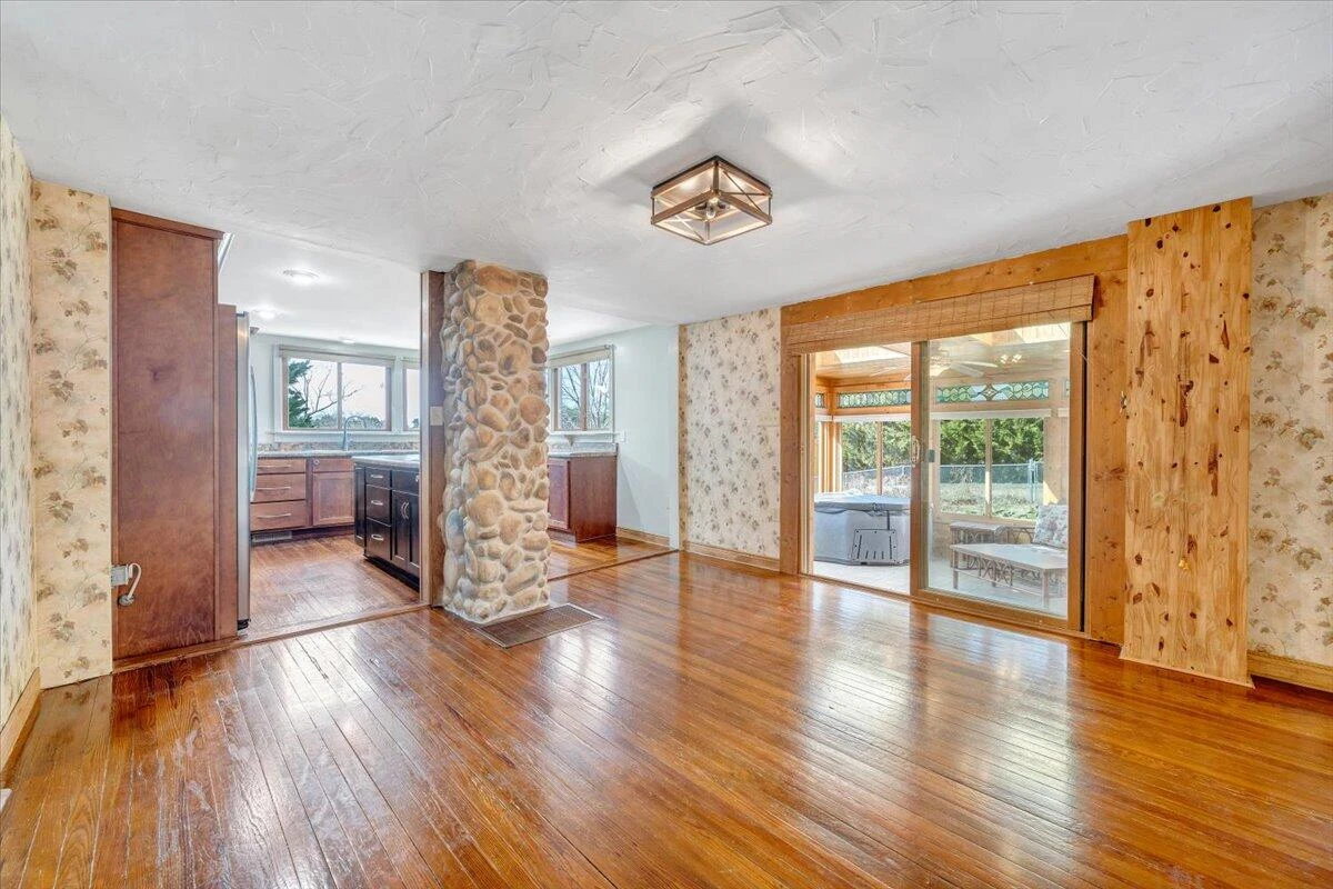 4007 Falling Creek RD - Photo 21