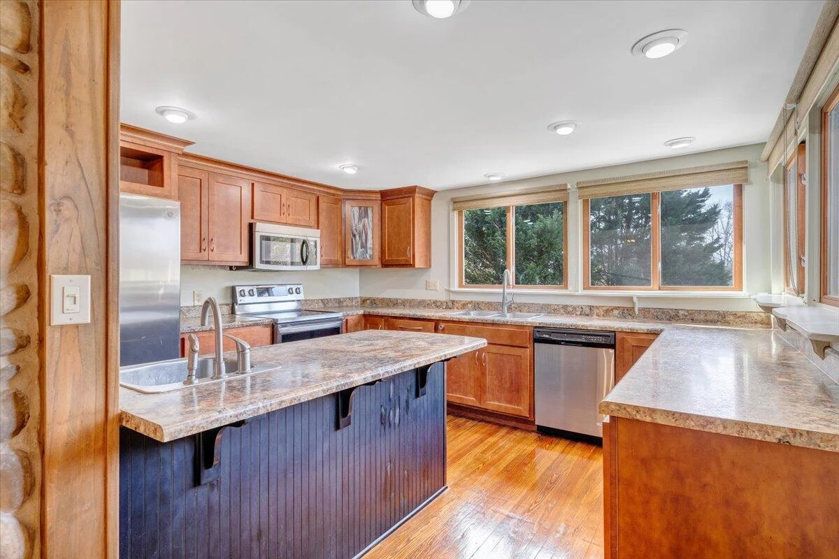 4007 Falling Creek RD - Photo 25