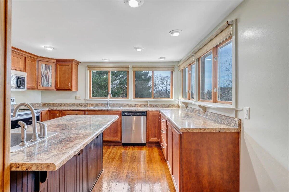 4007 Falling Creek RD - Photo 27