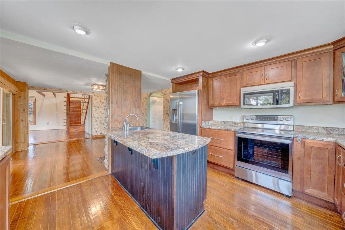 4007 Falling Creek RD - Photo 28