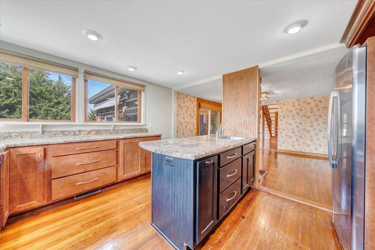 4007 Falling Creek RD - Photo 32
