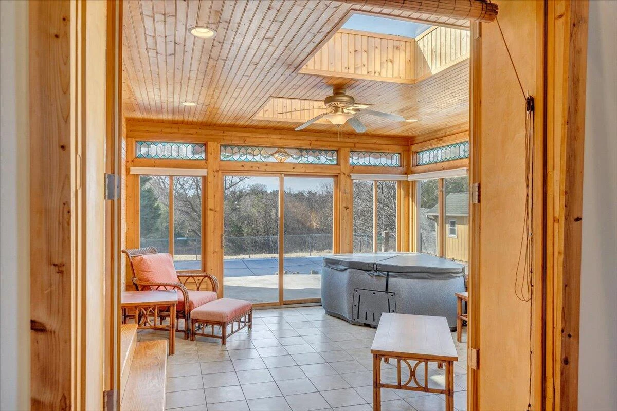 4007 Falling Creek RD - Photo 35