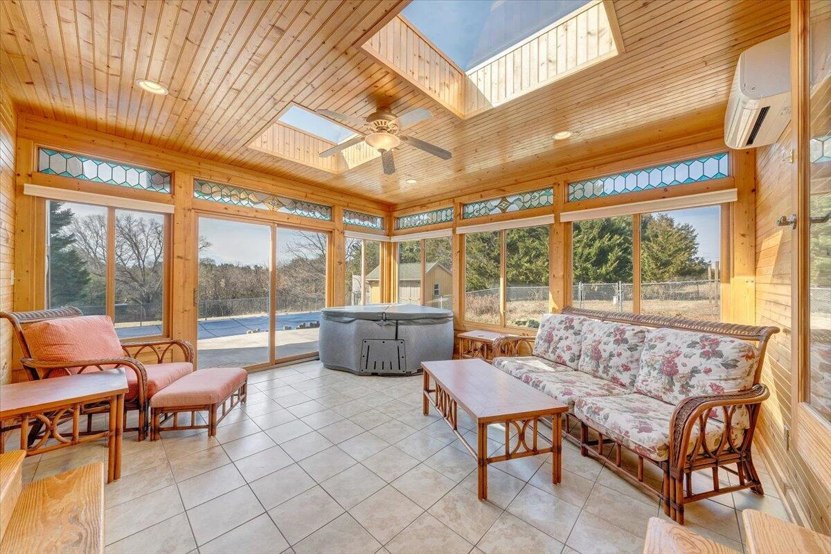4007 Falling Creek RD - Photo 37