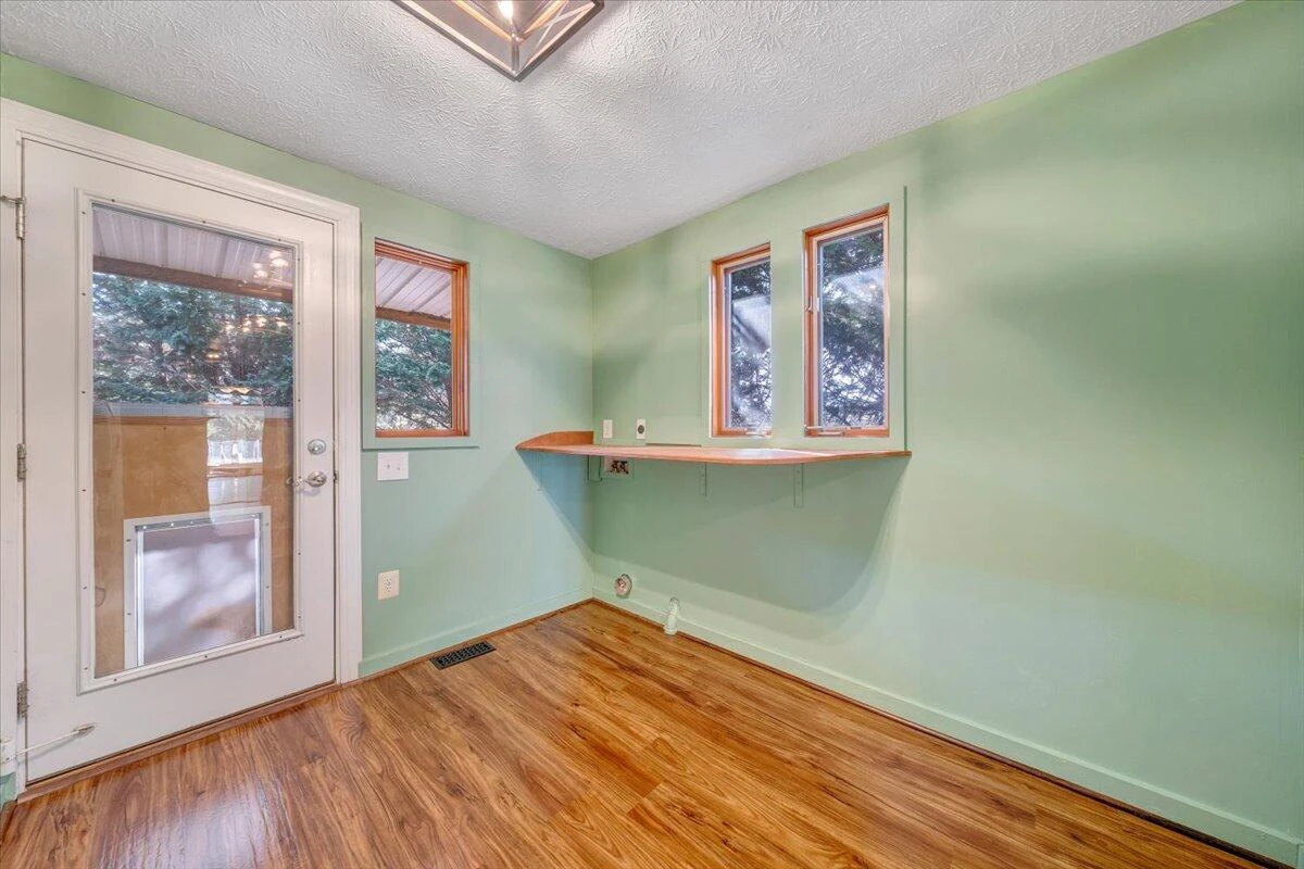 4007 Falling Creek RD - Photo 43