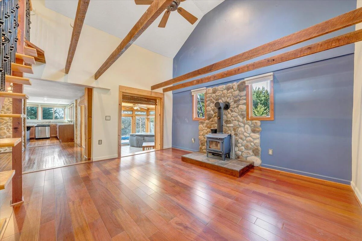 4007 Falling Creek RD - Photo 12