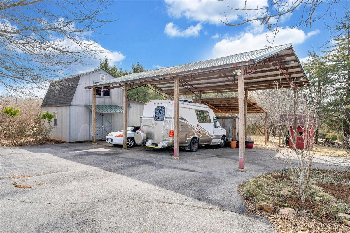 4007 Falling Creek RD - Photo 84