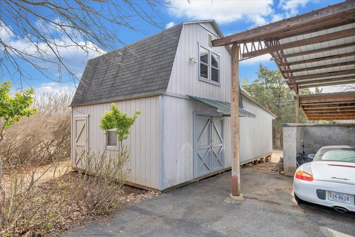 4007 Falling Creek RD - Photo 85