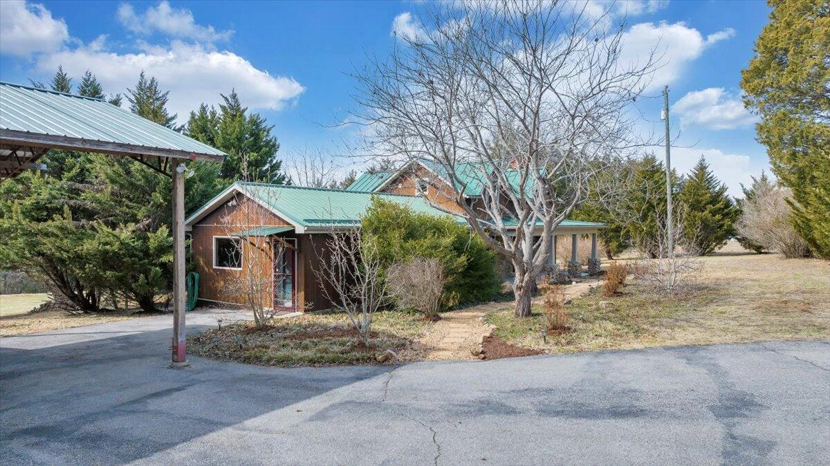 4007 Falling Creek RD - Photo 96