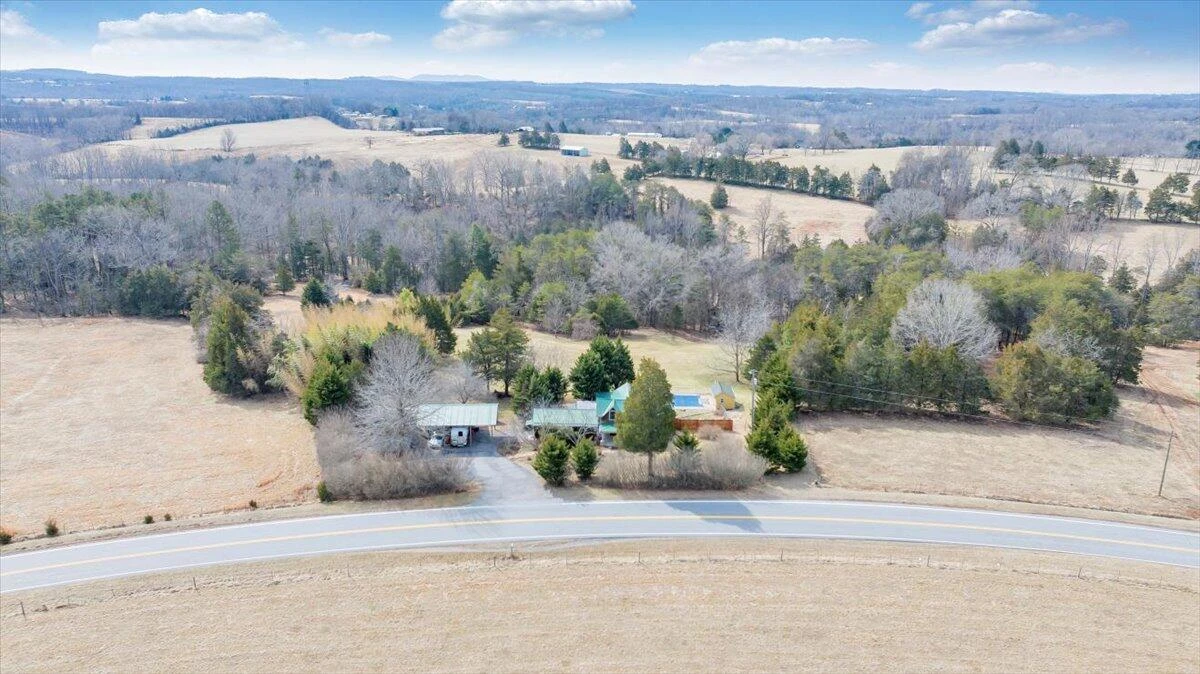 4007 Falling Creek RD - Photo 102