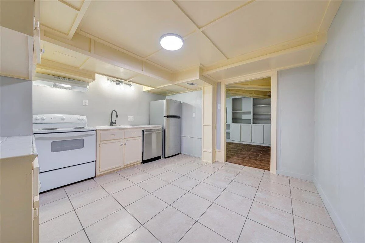 5001 Hildebrand RD NW - Photo 34