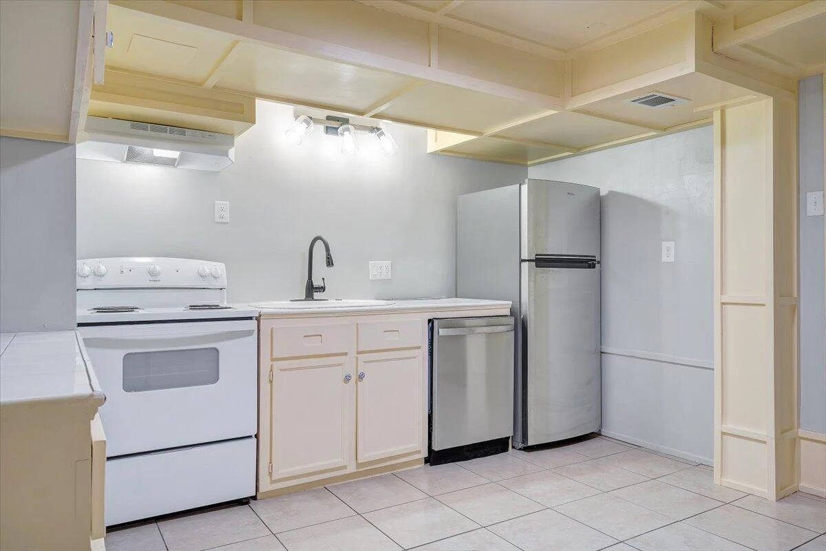 5001 Hildebrand RD NW - Photo 35