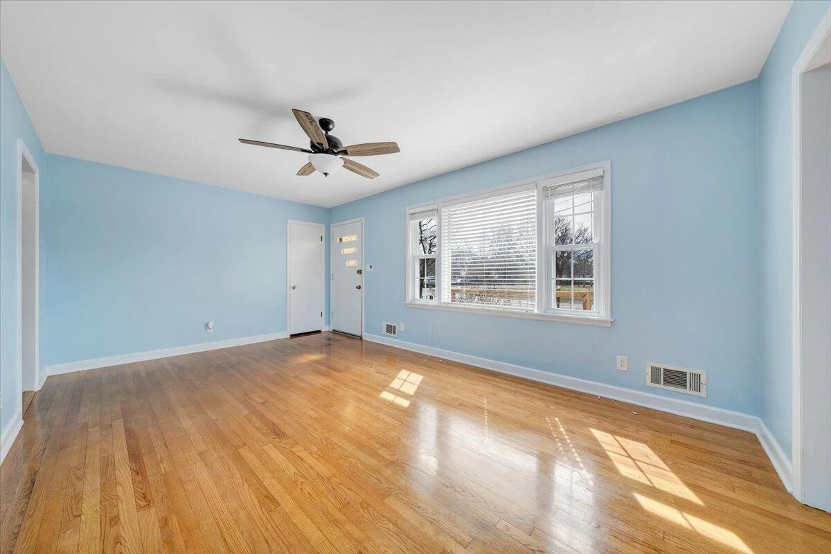 5001 Hildebrand RD NW - Photo 9