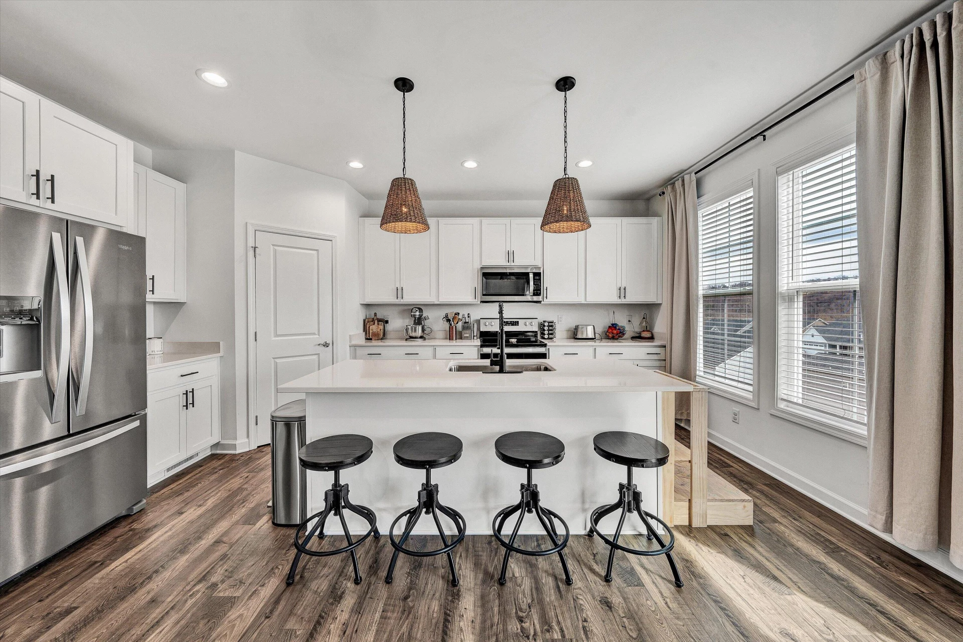 3111 Belle AVE NE - Photo 15