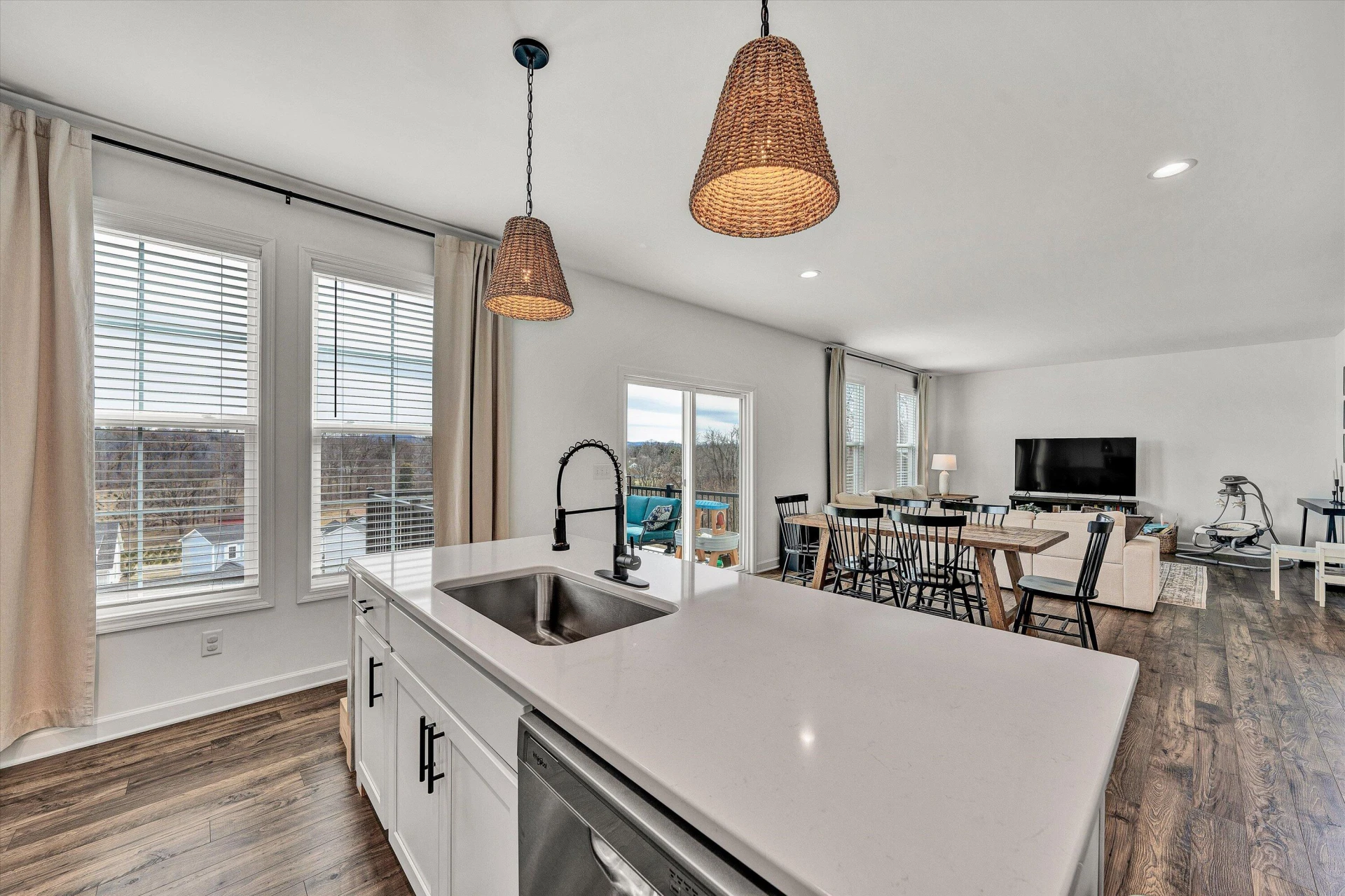 3111 Belle AVE NE - Photo 19
