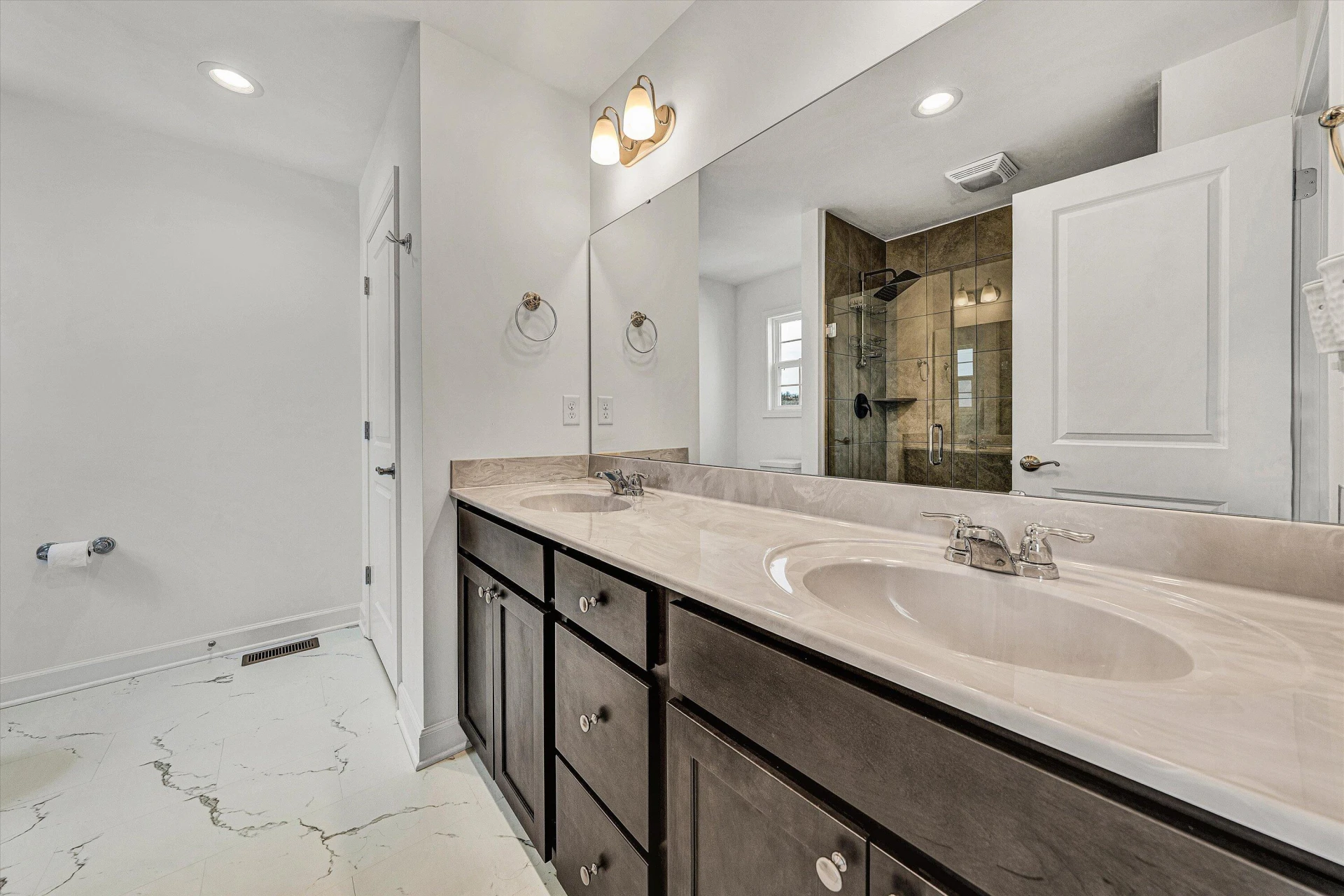 3111 Belle AVE NE - Photo 29