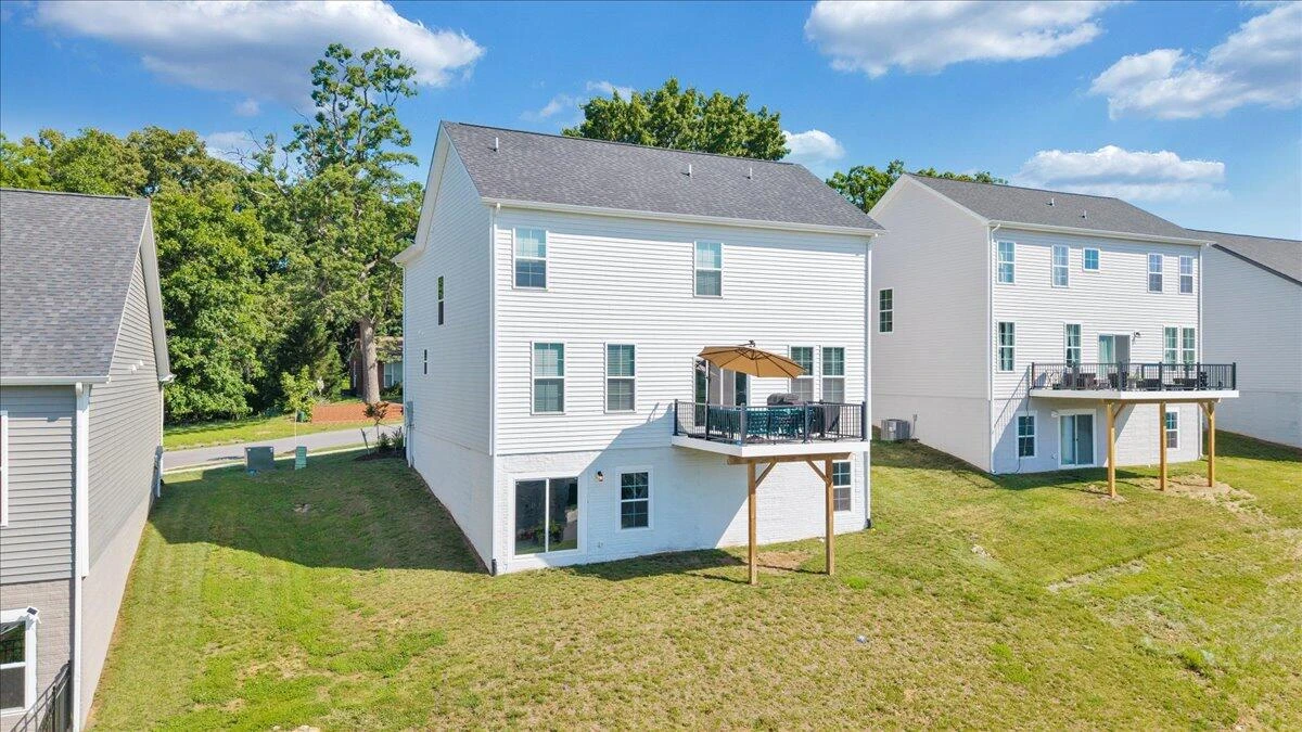 3111 Belle AVE NE - Photo 41
