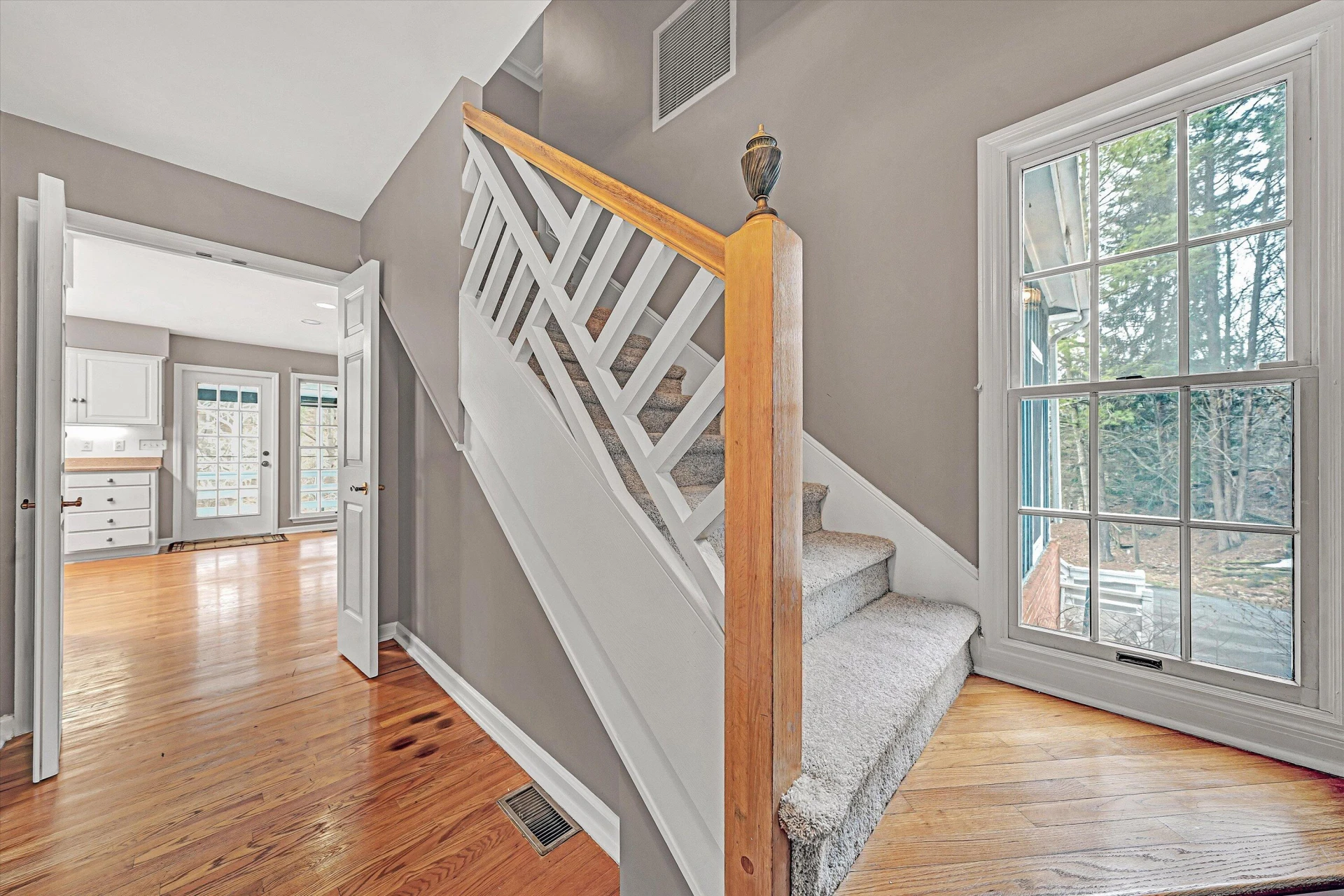 3014 Circle DR SW - Photo 8