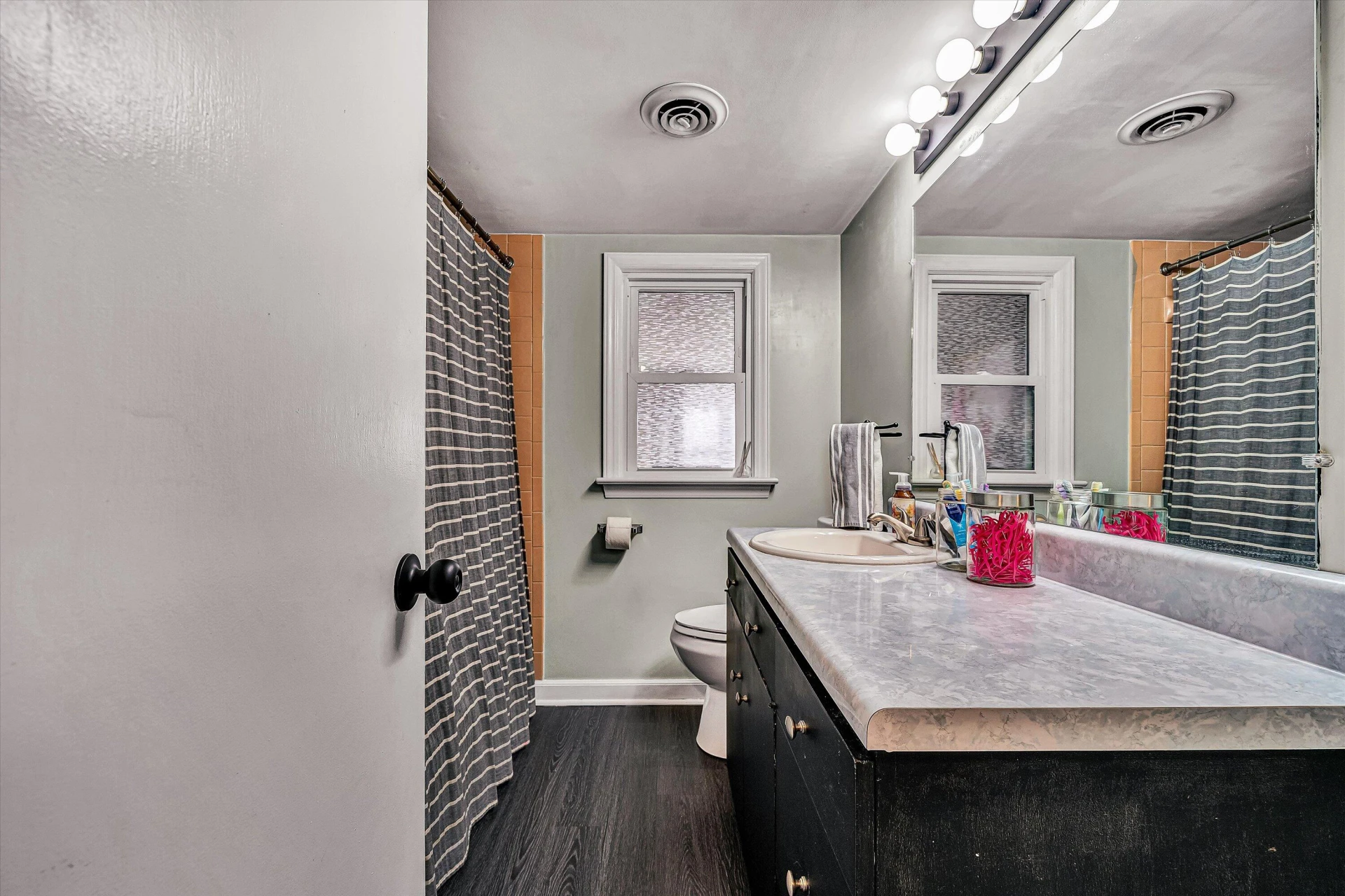 2814 Montvale RD SW - Photo 38