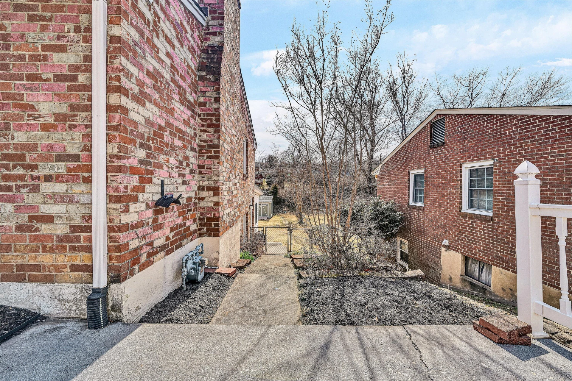 2814 Montvale RD SW - Photo 44