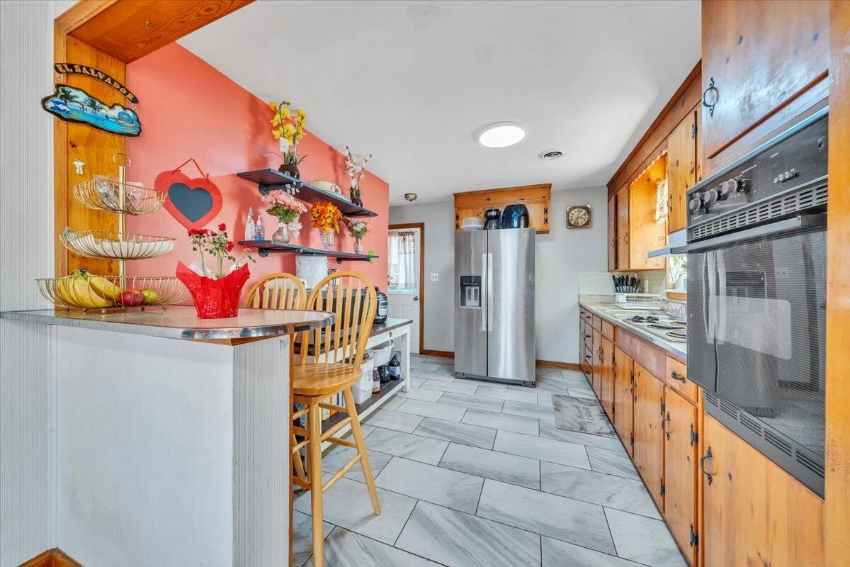 909 Chester AVE - Photo 12