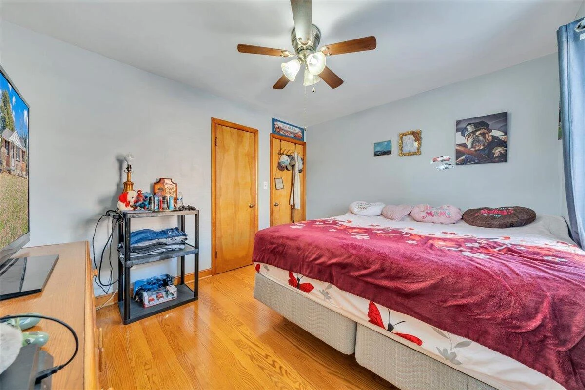 909 Chester AVE - Photo 24