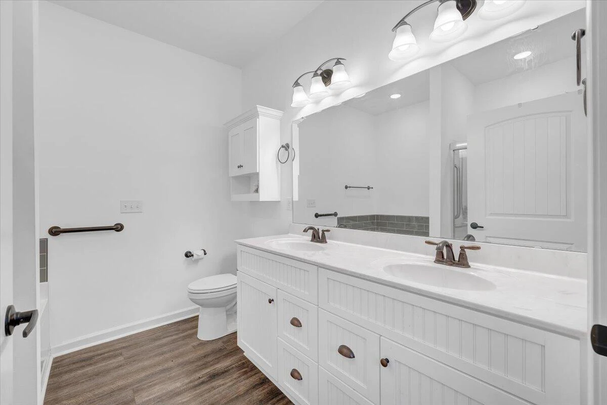 131 Belvior CIR - Photo 15