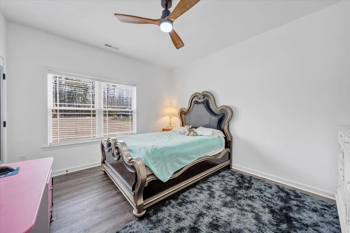 131 Belvior CIR - Photo 19