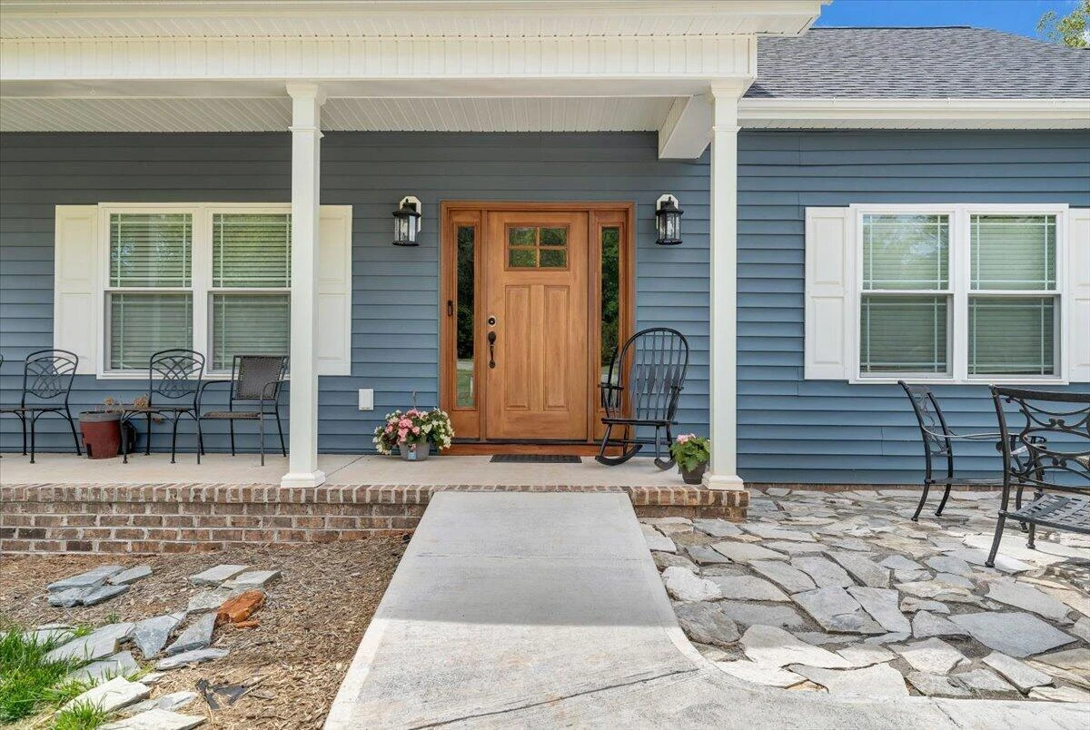 131 Belvior CIR - Photo 6