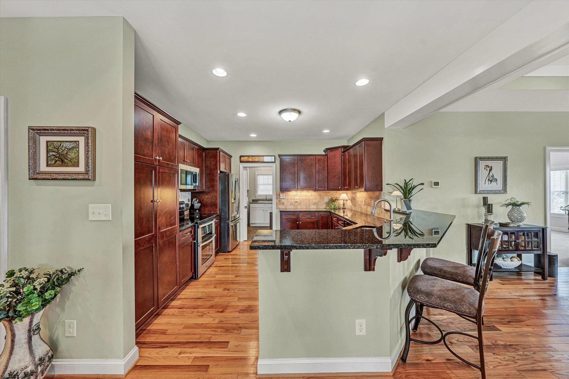 5690 Sullivan LN - Photo 16