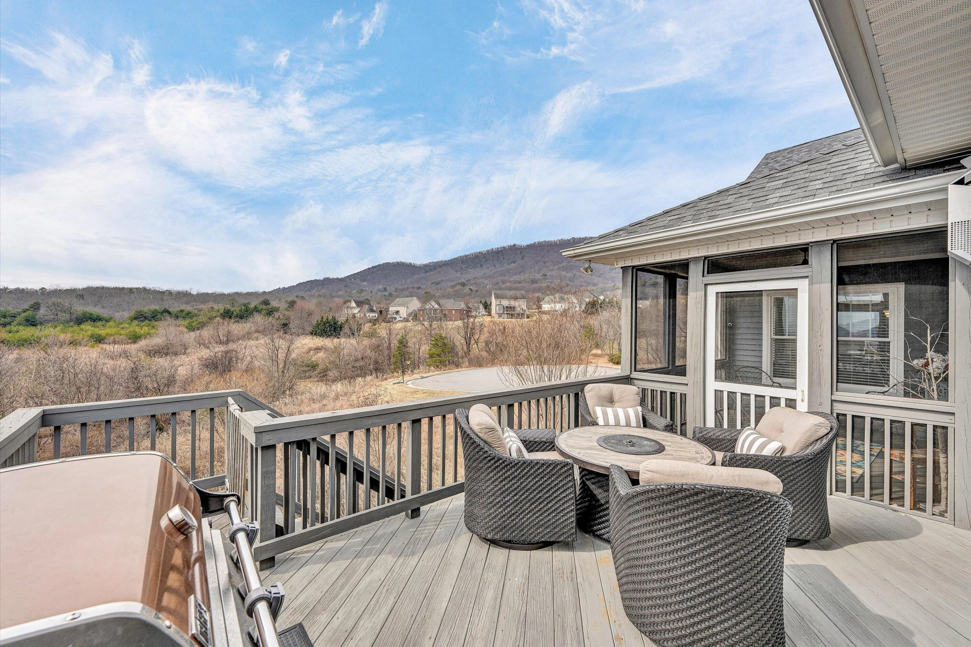 5690 Sullivan LN - Photo 29