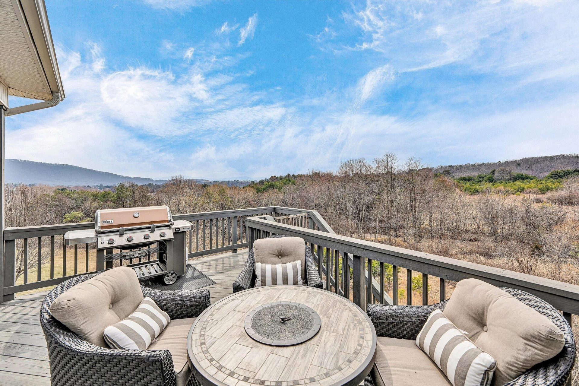5690 Sullivan LN - Photo 30