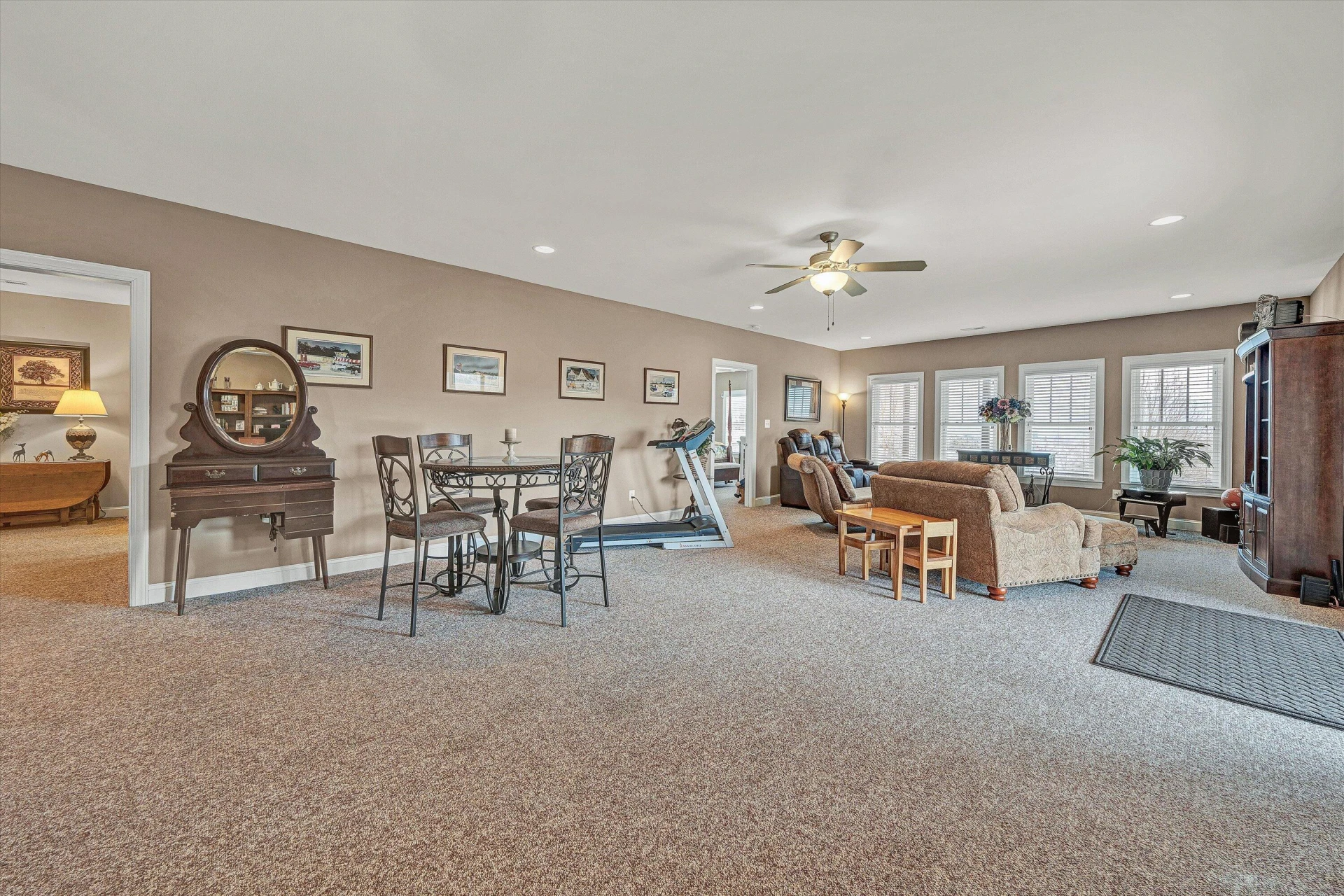 5690 Sullivan LN - Photo 44