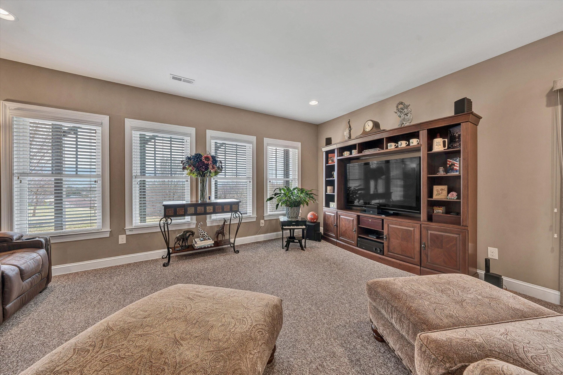5690 Sullivan LN - Photo 45