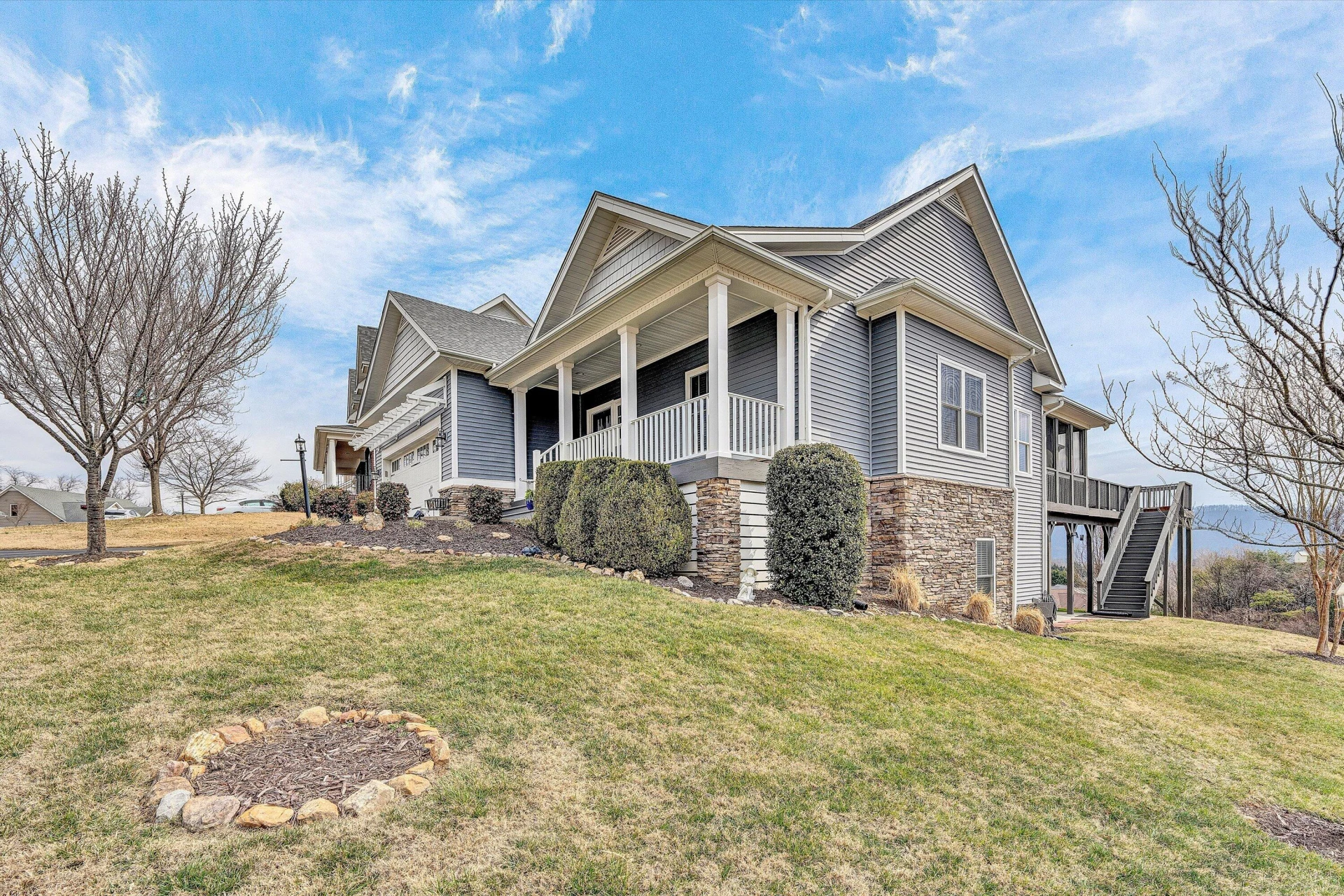 5690 Sullivan LN - Photo 6