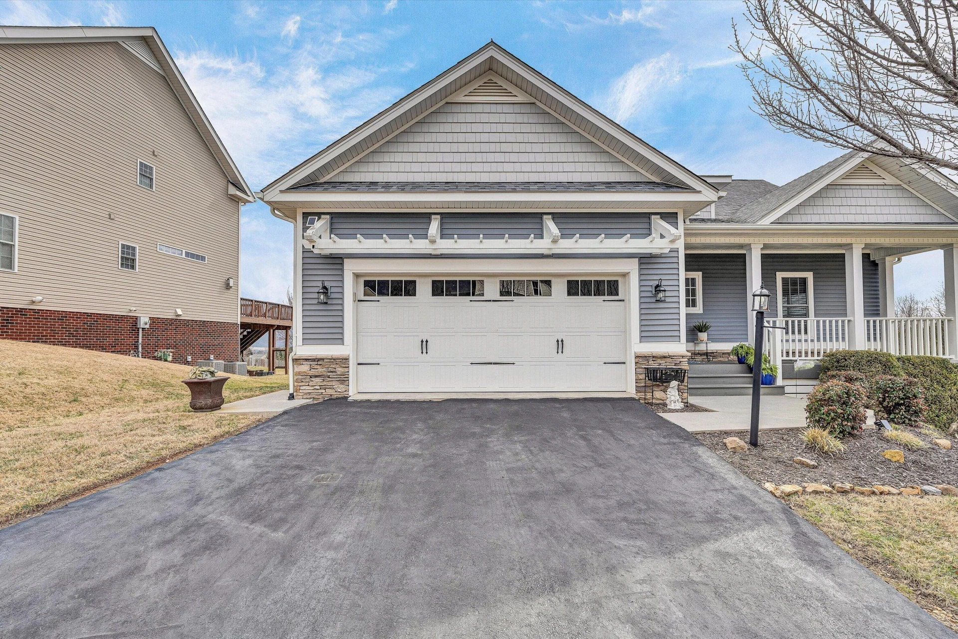 5690 Sullivan LN - Photo 8