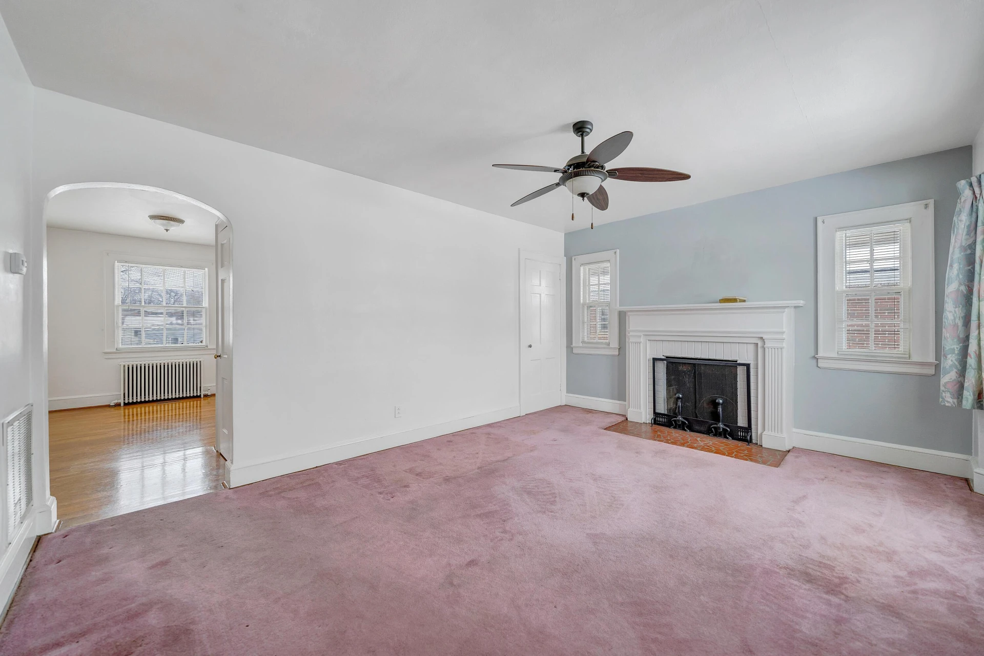 1605 Syracuse AVE NW - Photo 2