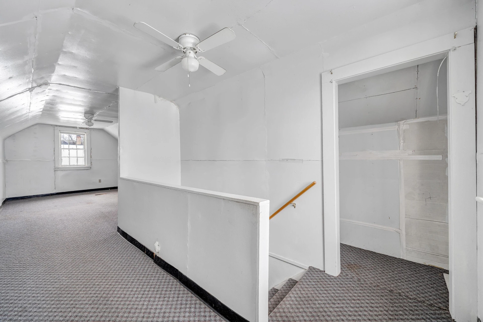 1605 Syracuse AVE NW - Photo 24