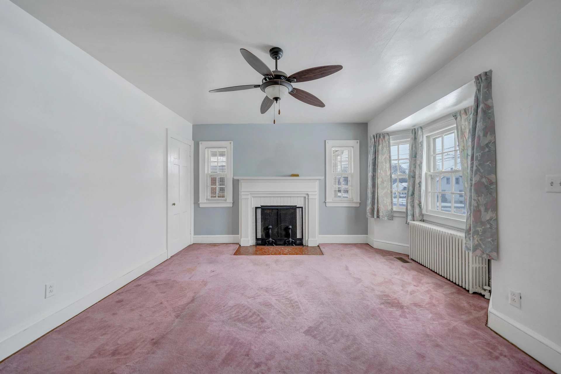 1605 Syracuse AVE NW - Photo 3