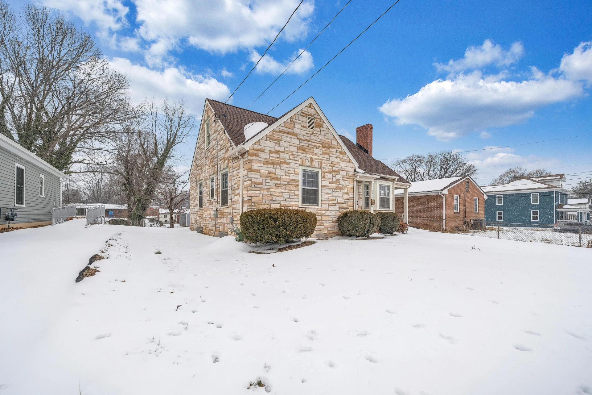 1605 Syracuse AVE NW - Photo 40