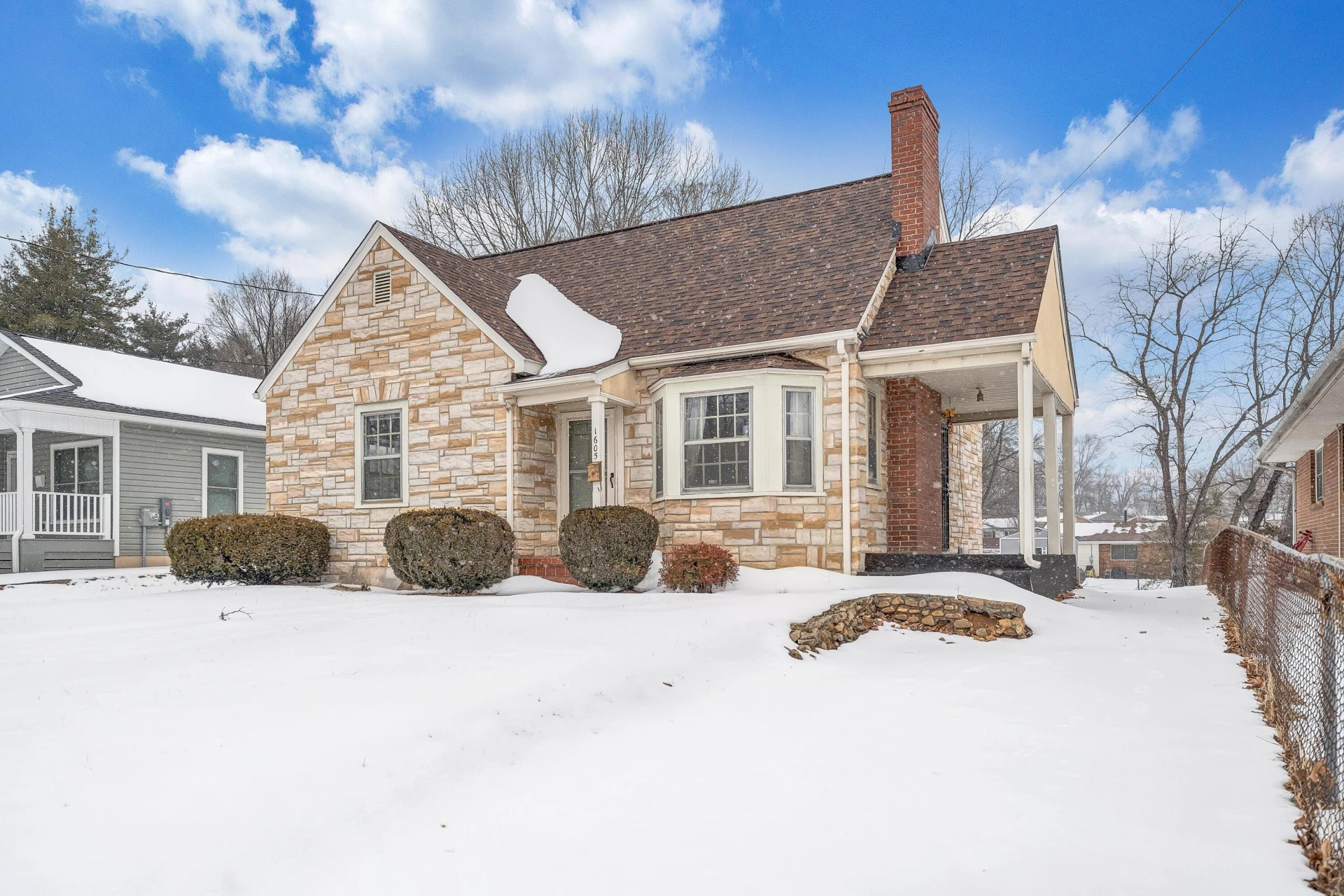 1605 Syracuse AVE NW - Photo 41
