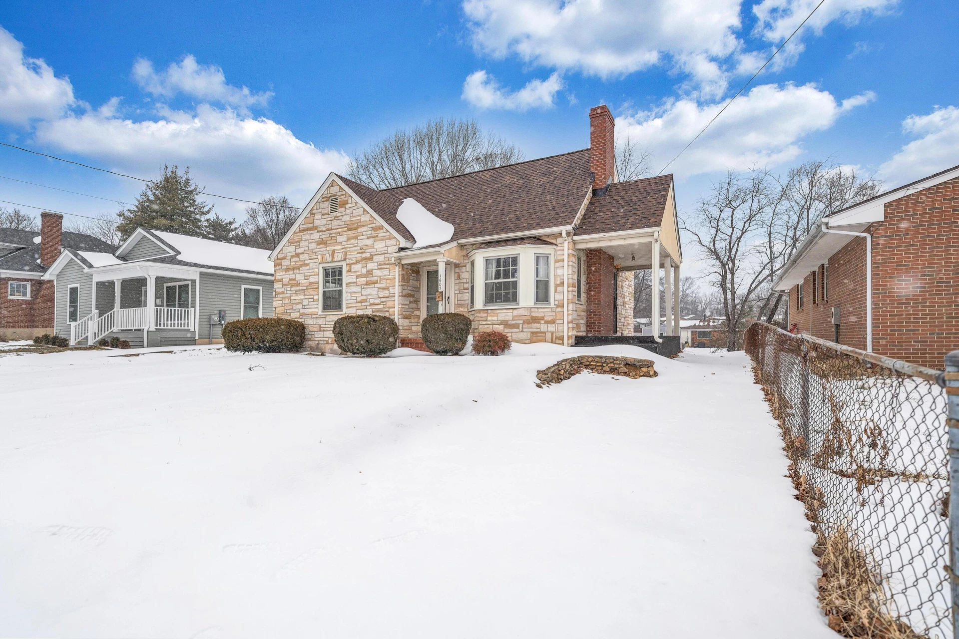 1605 Syracuse AVE NW - Photo 42