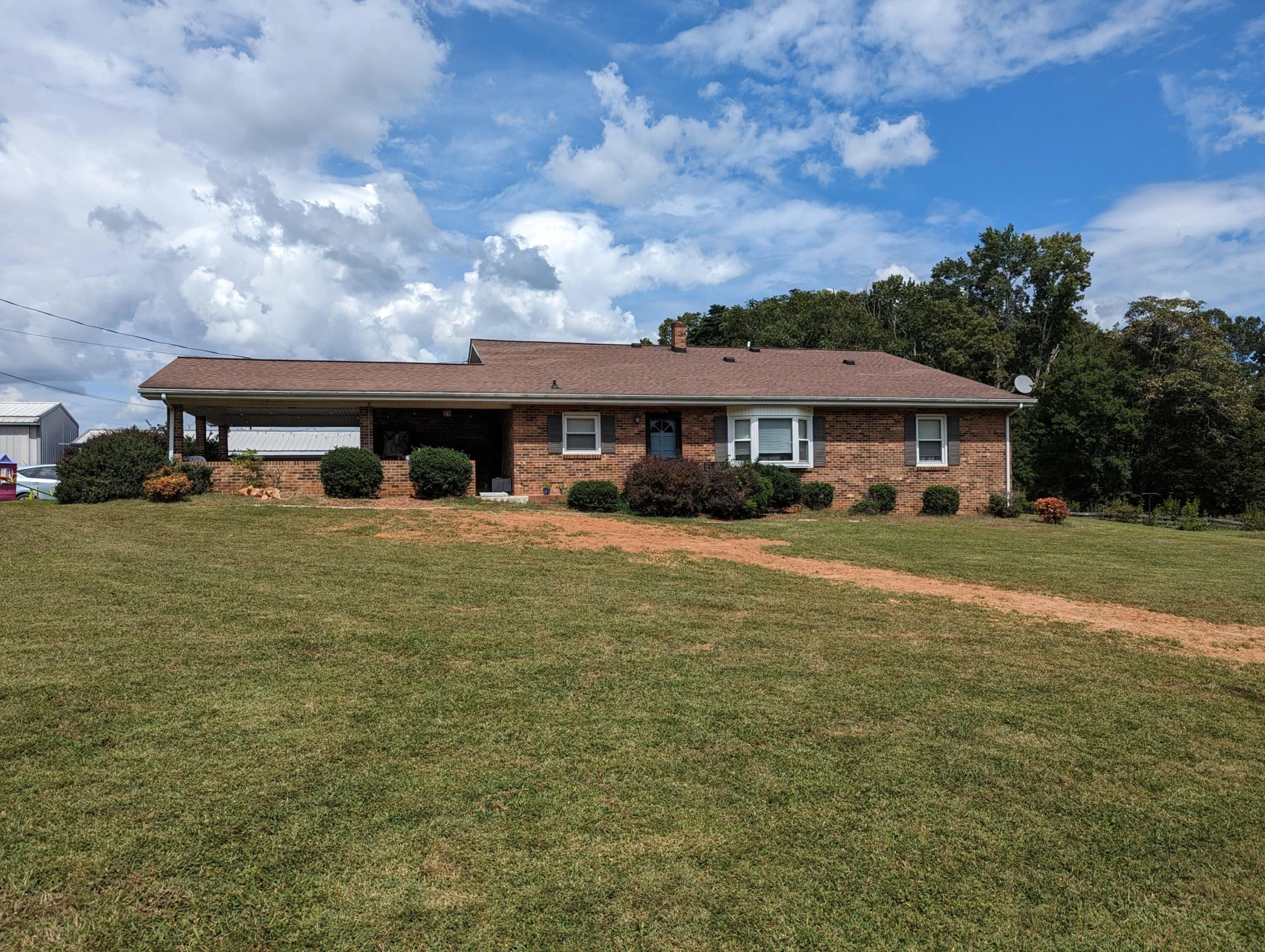 1715 Ball Park RD