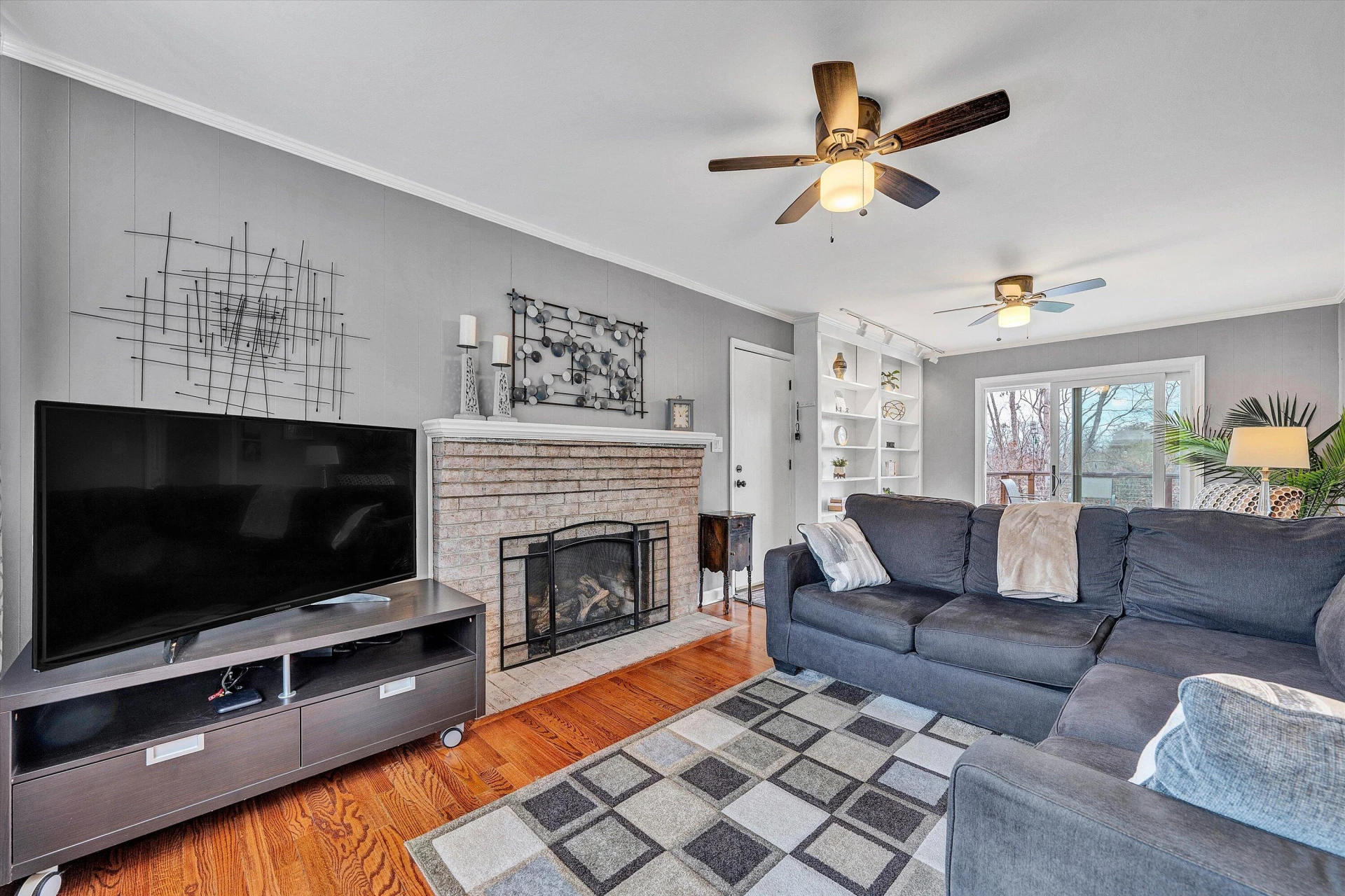 3703 Tomley DR - Photo 23