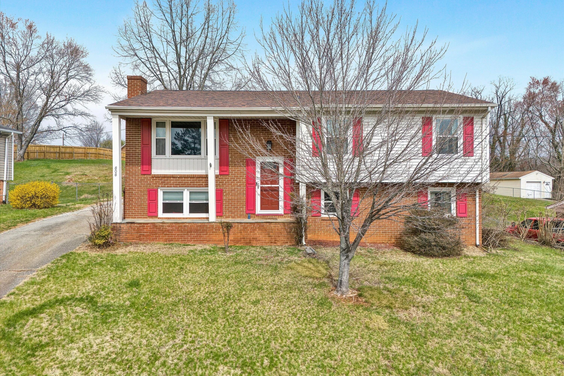 808 Mason RD
